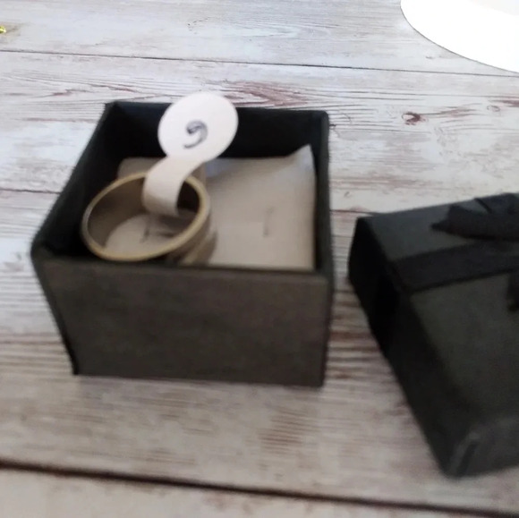 Size 6 Grooved Unisex Stainless Steel Ring - Picture 8 of 9